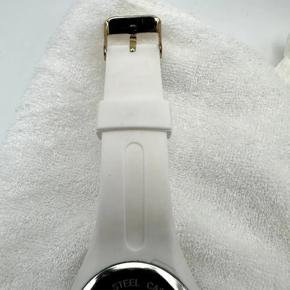 White Silicone Quartz Analog Watch Gold-Tone Accents